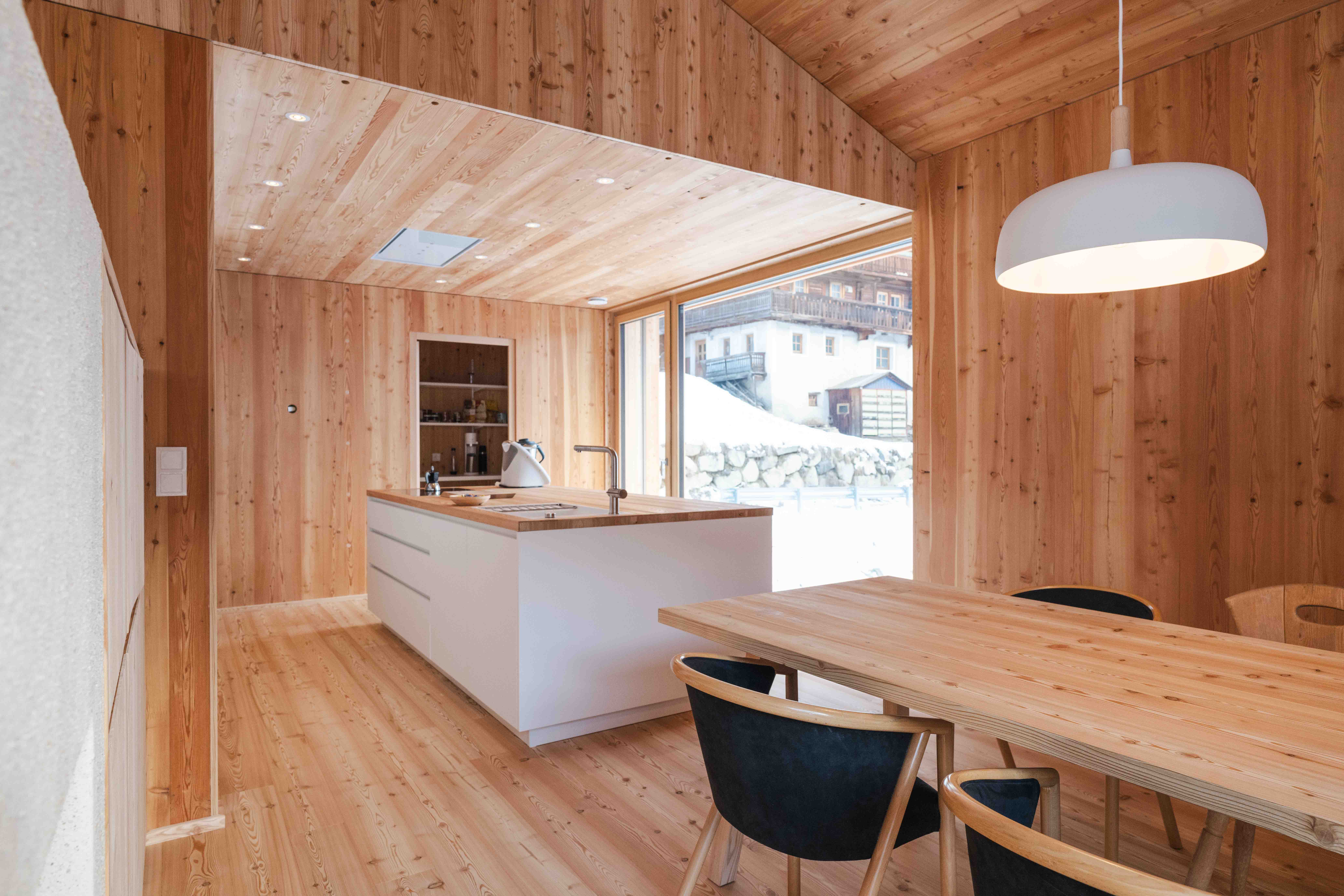 Familienhaus aus eigenem Holz